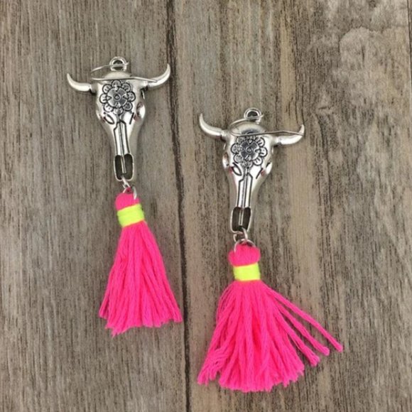 Tassel Earrings Pink - Picture 4 of 4